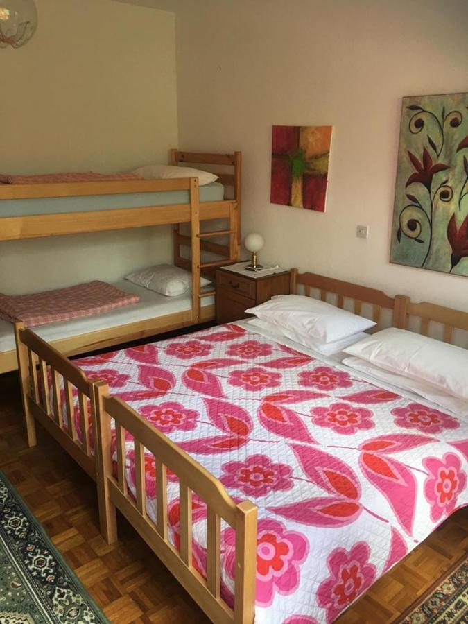 Hostel-Sezanalokev B&B Kültér fotó